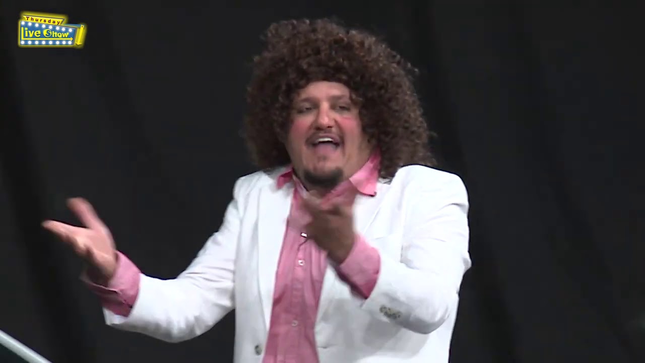 مسرحية بنشر