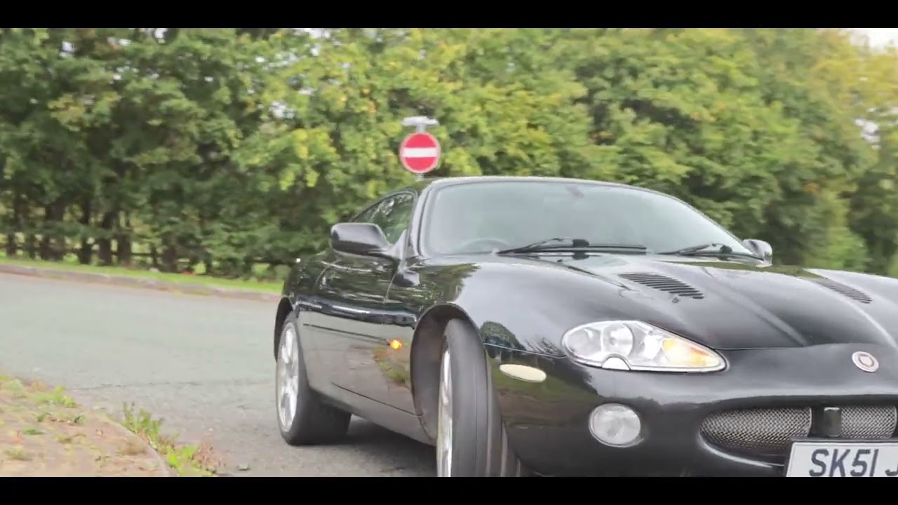 イギリス JAGUAR ジャガー XJR 100 XKR 100 CD-ROM Lot 105 - 2001 Jaguar XKR 100