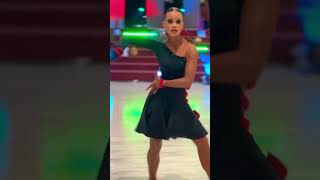 Sofia🔥😍 #music #love #dance #song #サイリウムダンサー #ballroomdance #ヲタ芸 #サイリウムパフォーマンス #video #shorts