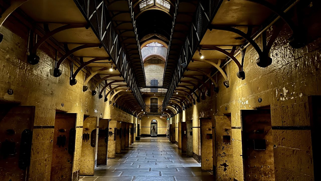 melbourne gaol watchhouse tour