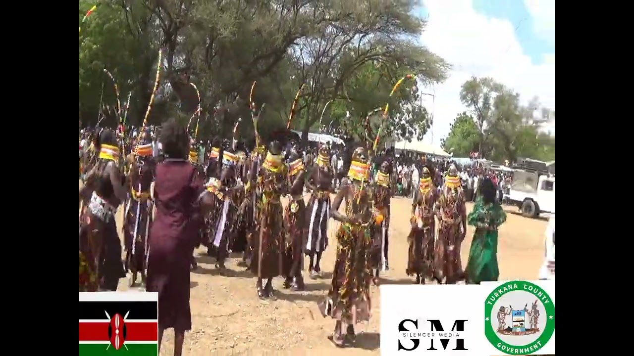 the beautiful ladies of Turkana land