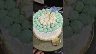White forest cake how to Make chocolate garnish with balloon nozzle#cake #cakedecorating