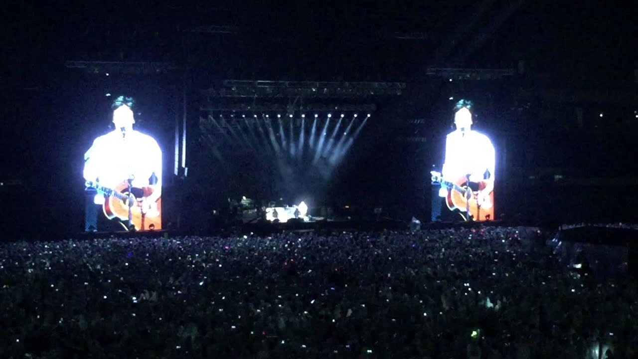 Paul McCartney - Yesterday (2015 Out There Tour In Seoul, Korea)