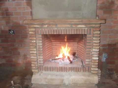 Como hacer una chimenea rústica de ladrillos youtube En chimenea Esquina diseño
