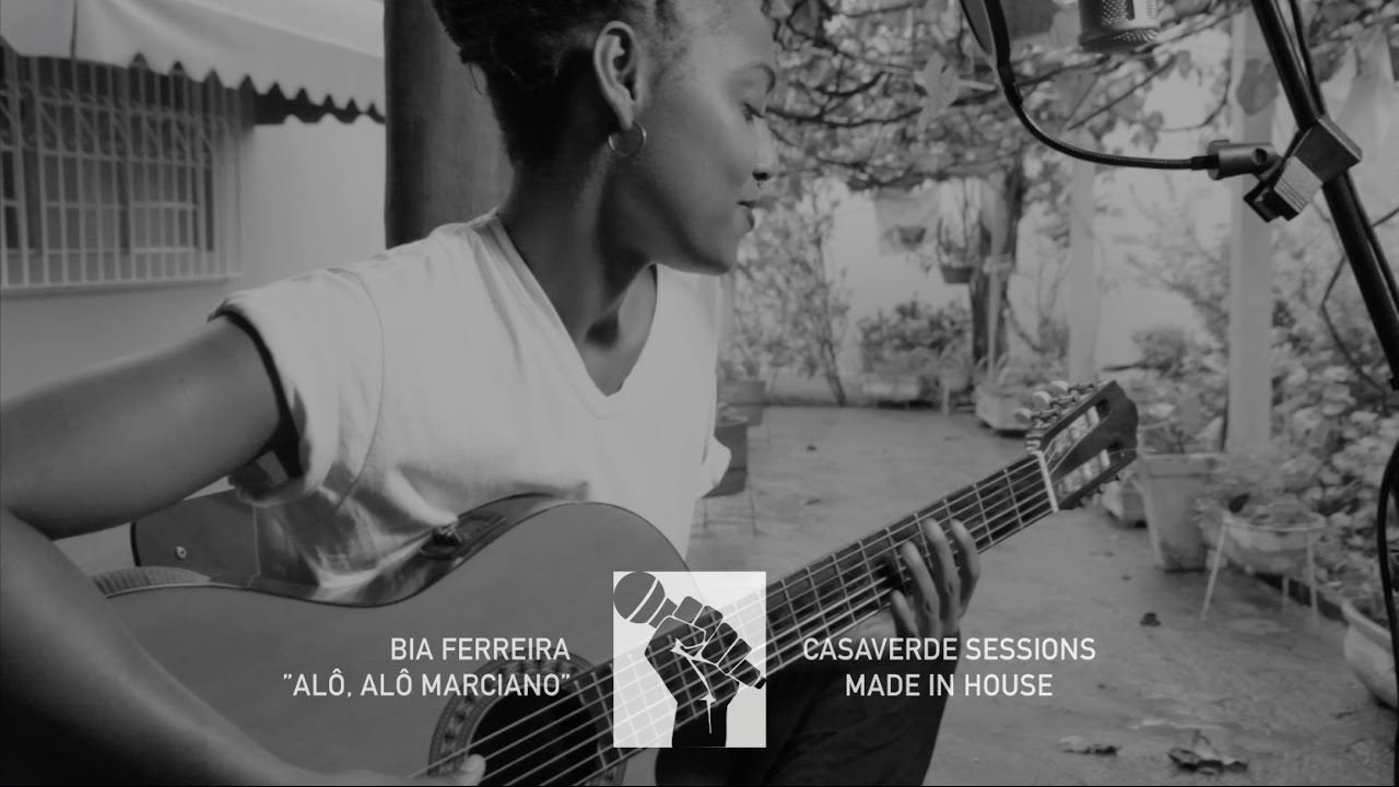 CasaVerde Sessions - Bia Ferreira - Elis Regina (cover) - YouTube