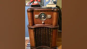 WCBS AM 880 - Last Broadcast, Sign -Off - August 25, 2024,  1940 Zenith 8S463 Radio thumbnail