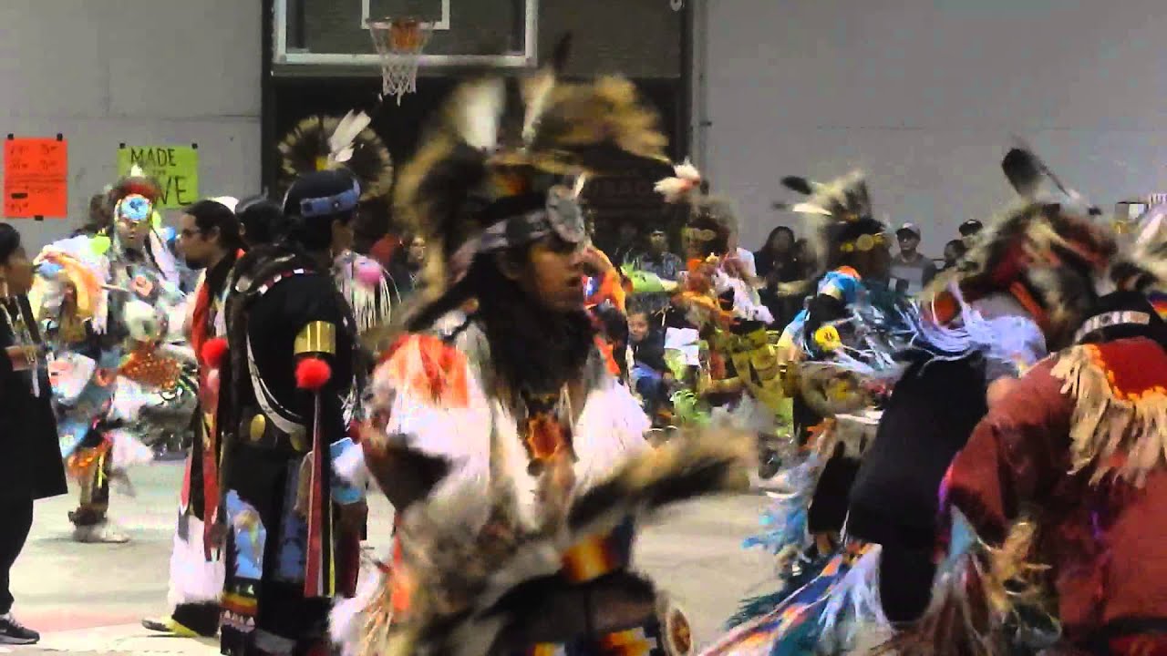 Treaty days pow wow 2014-Justus Cree, Contemporary grass dancer!