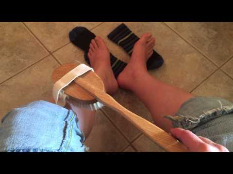 Dry Skin Brushing How to Stimulate Lymph and Exfoliate