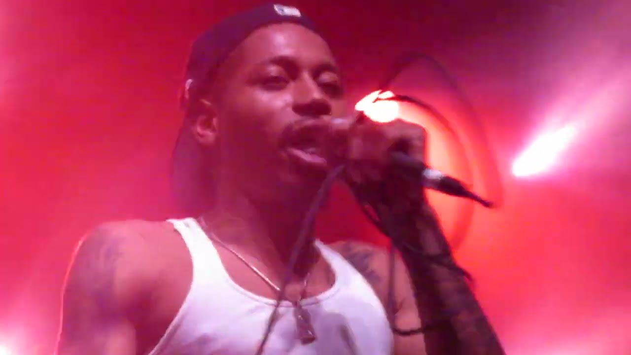 Cousin Stizz - "Perfect" (Live in Boston)