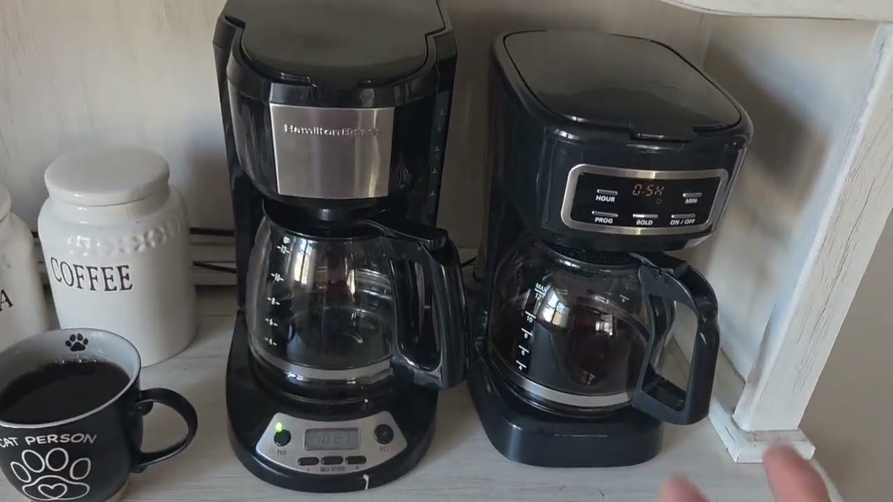 Одной кофейной чашки недостаточно.