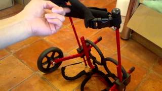 ペット用車いす K-9 Cartsの説明ムービー　驚くほど軽い！