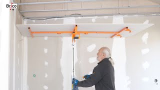Réaliser un plafond suspendu sous rampant en plaque de plâtre - Tuto brico avec Robert