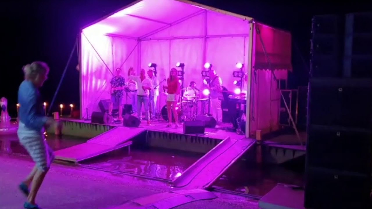 Tapethat coverband live in de Zeemeeuw Muiderberg 2019