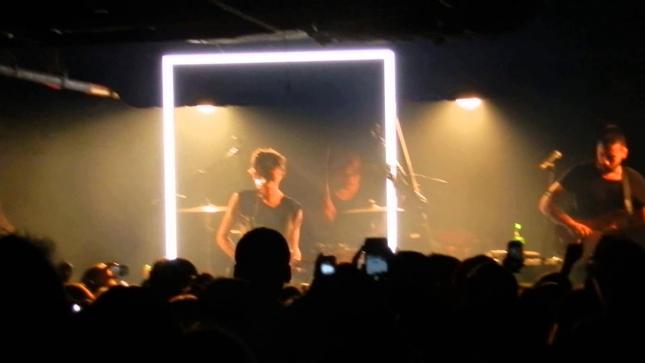 THE 1975 Black Cat, Washington D.C. 10/11/13 "Settle Down" - YouTube THE 1975 Black Cat, Washington D.C. 10/11/13 "Settle Down" - YouTube