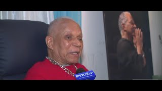 Community comes together to help 96-year-old Broadway star stay in his home