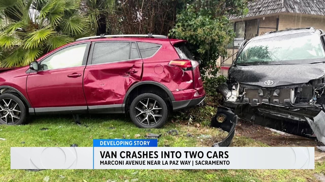 Speeding driver hospitalized after crash in Arden Arcade - YouTube