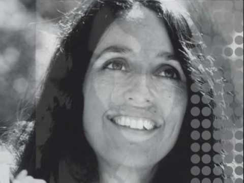 Joan Baez （ジョーン・バエズ） The Night They Drove Old Dixie Down - YouTube