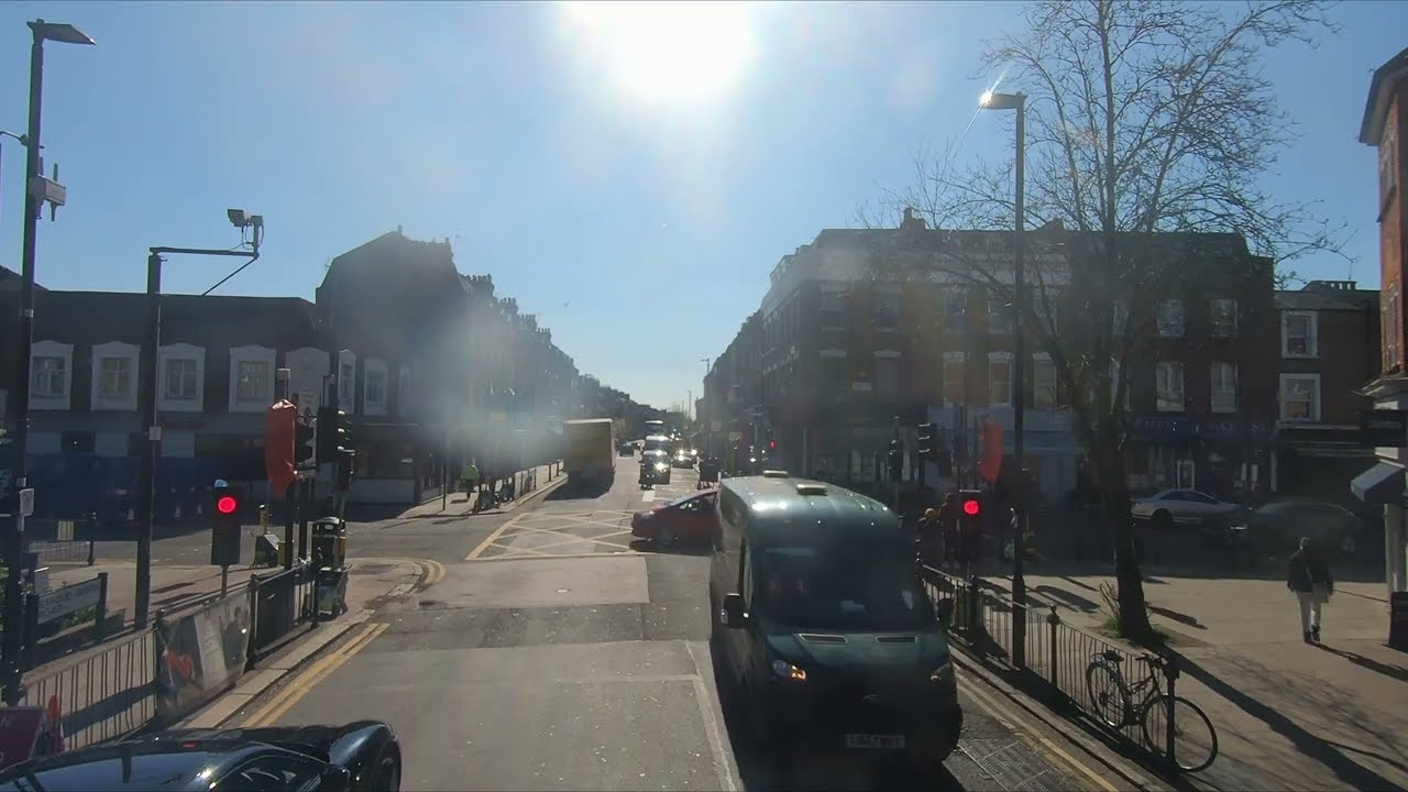 4K London 🇬🇧 SHORT BUS Ride Route W7 - MUSWELL HILL to FINSBURY PARK Station via Crouch End 🚌