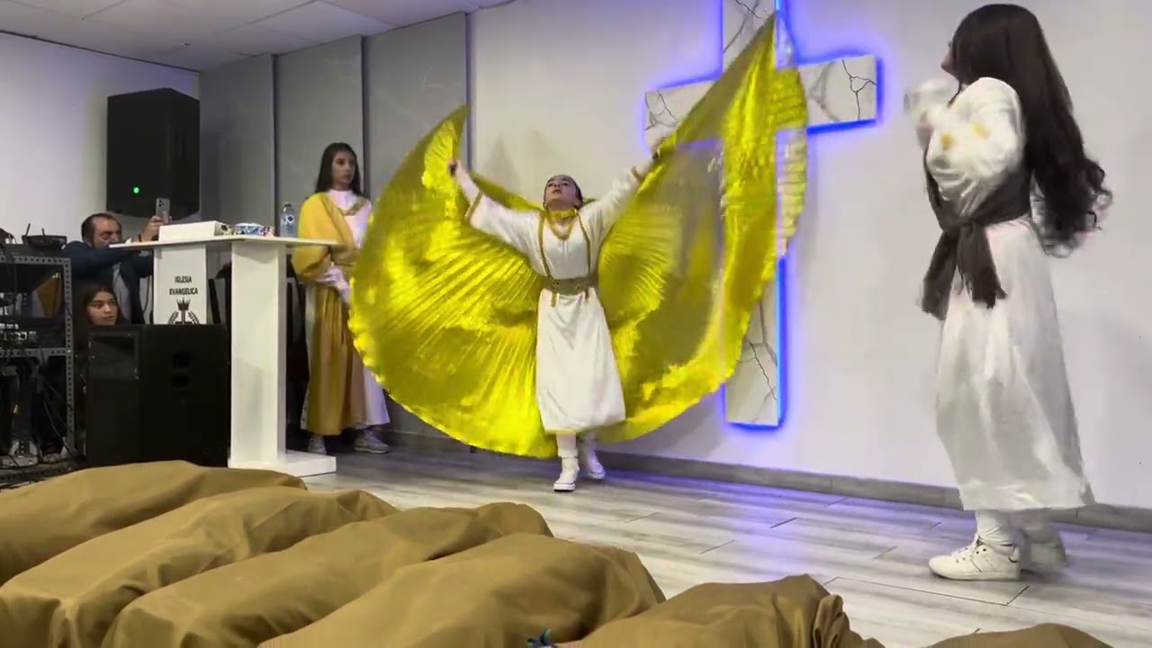 Danza “huesos secos” Valladolid culto vuelta del rey