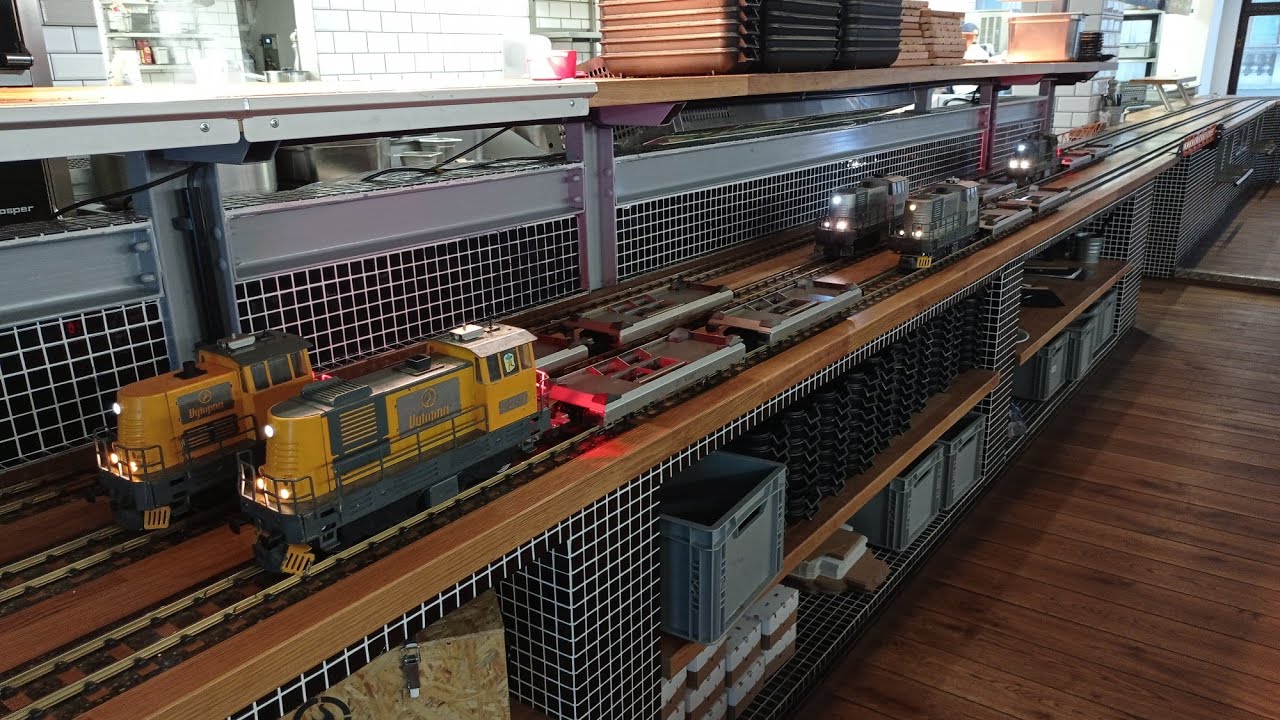 Ресторан Витопна (Vytopna Railway). Прага