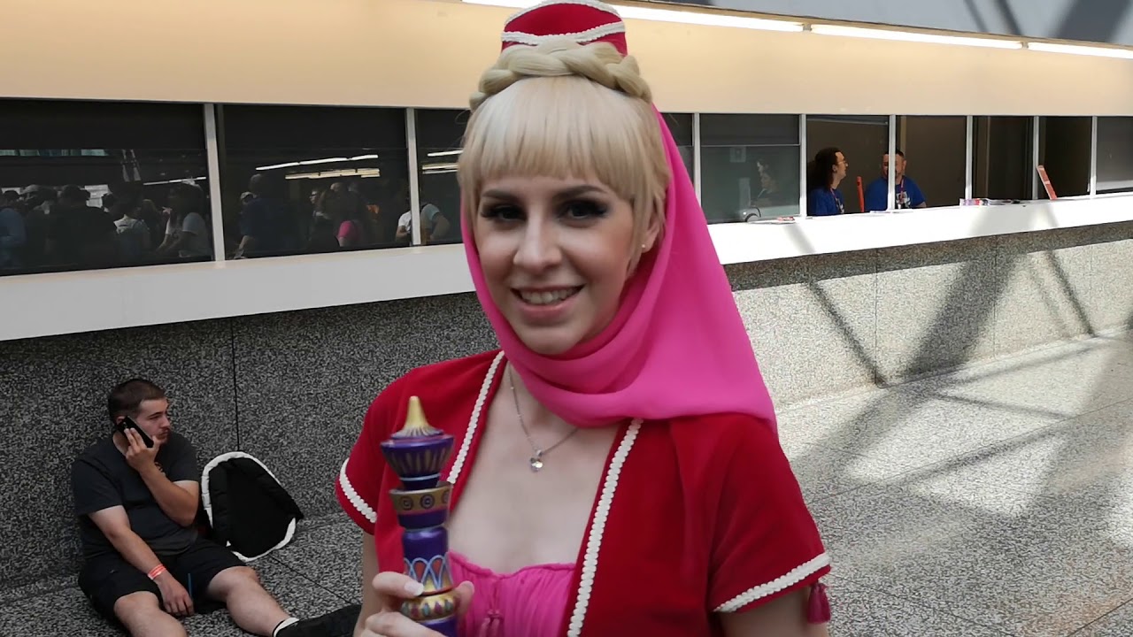 COMICCON DE MONTRÉAL 2019 YouTube COMICCON DE MONTRÉAL 2019 YouTube