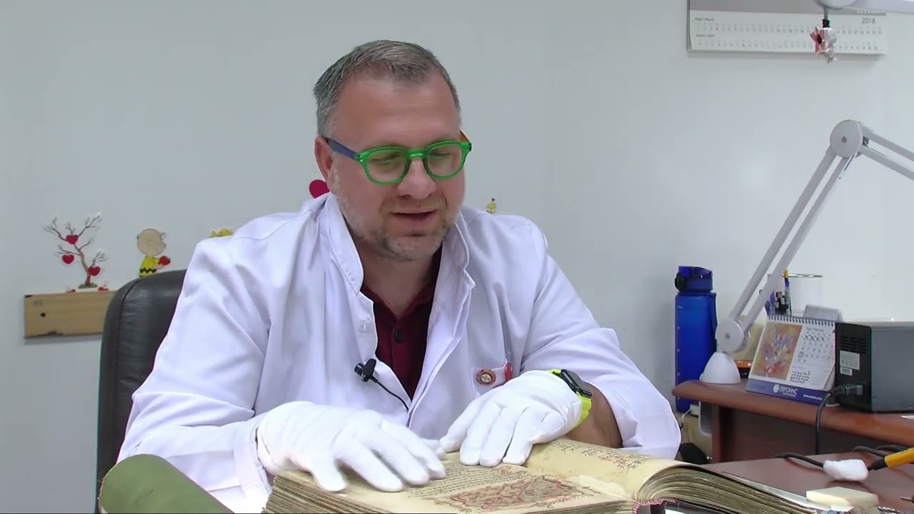 Како се реставрира и конзервира стар документ во Државниот Архив на Македонија?