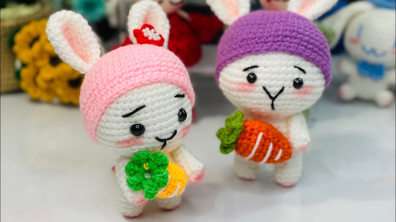 The crochet course of the cute bunny