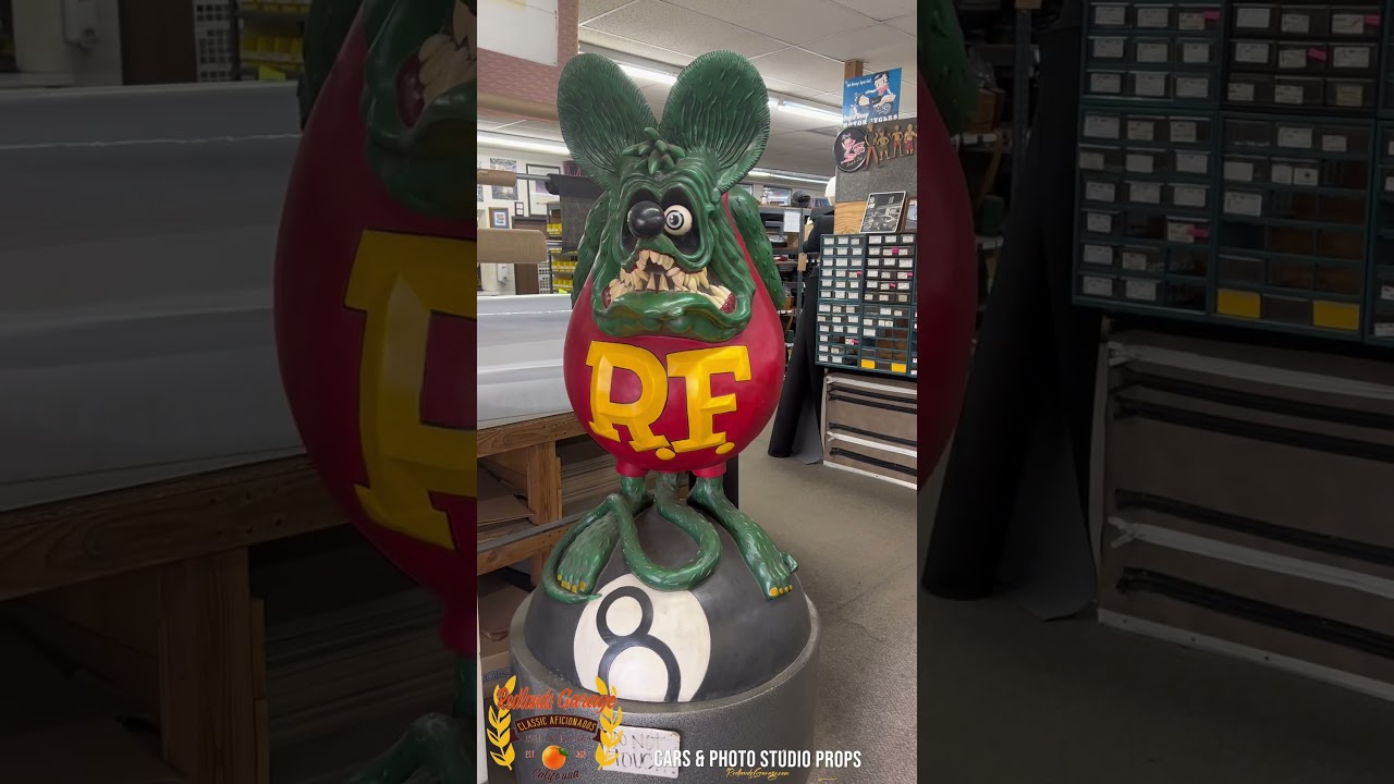 Giant Rat Fink Statue I Ed 