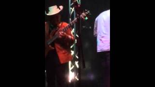 Video thumbnail of "Cruz De Palo ( Dueto Los Armadillos En Vivo)"