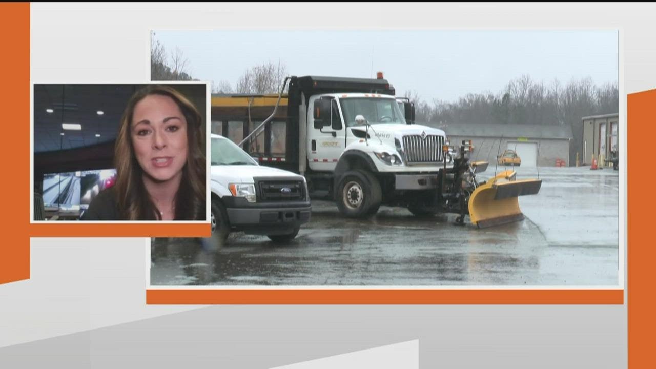 2,000 GDOT crews working to clear Georgia roads, highways - YouTube