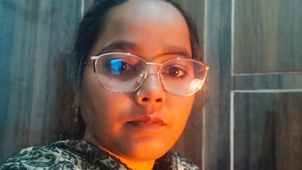 Sandhya funny ,comedy and vlogs videos and live ...All subscriber are my friends and family member.