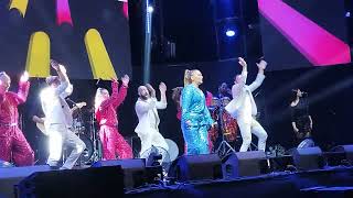 Demet Akalın - Bebek (Volkswagen Arena) (03.03.2024)