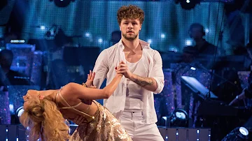 Jay McGuiness & Aliona Vilani Showdance to 'Can’t Feel My Face' - Strictly Come Dancing: 2015