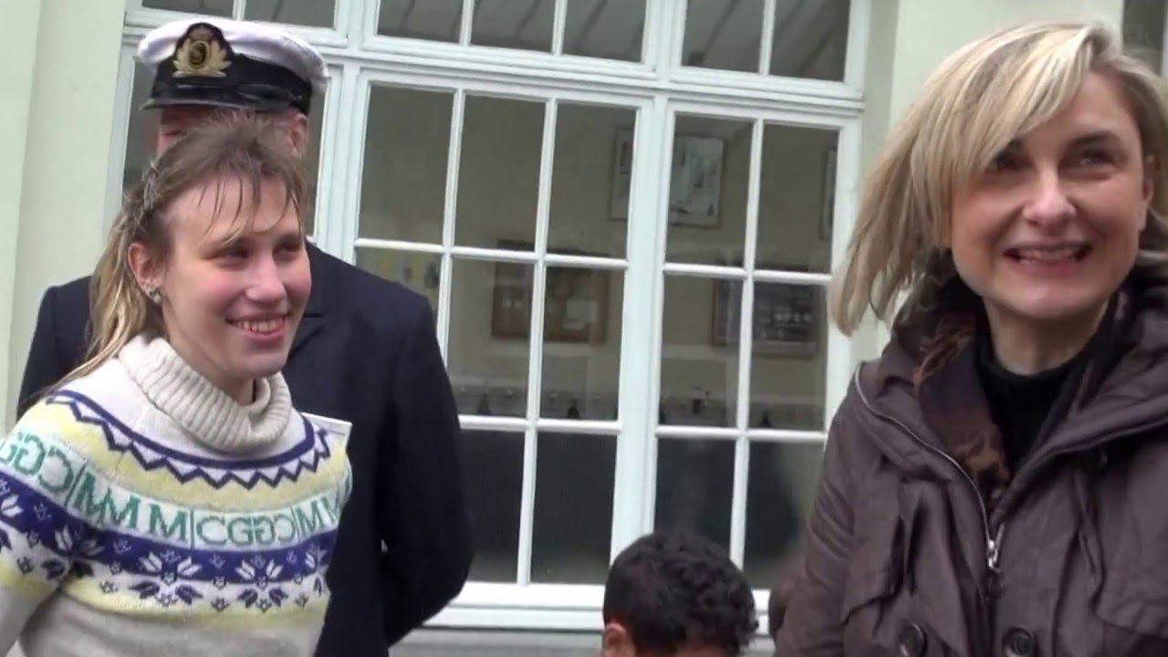 2016  Bezoek Minister Hilde Crevits