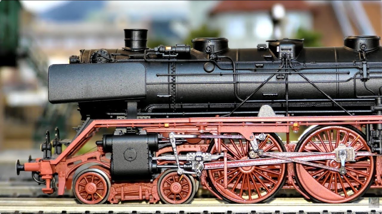 Model Train Collection II - Marklin, Trix, Rivarossi, Roco and Piko Locomotives all with Sound