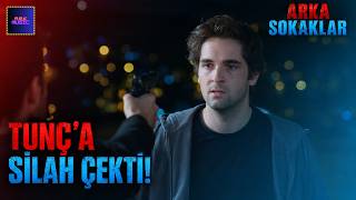 Arka Sokaklar 644. Bölüm | Metin, Arda'yı Bayıltıp Silahını Çaldı!