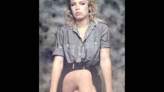 Kim Wilde - Lovers On The Beach (Extended Version) chords