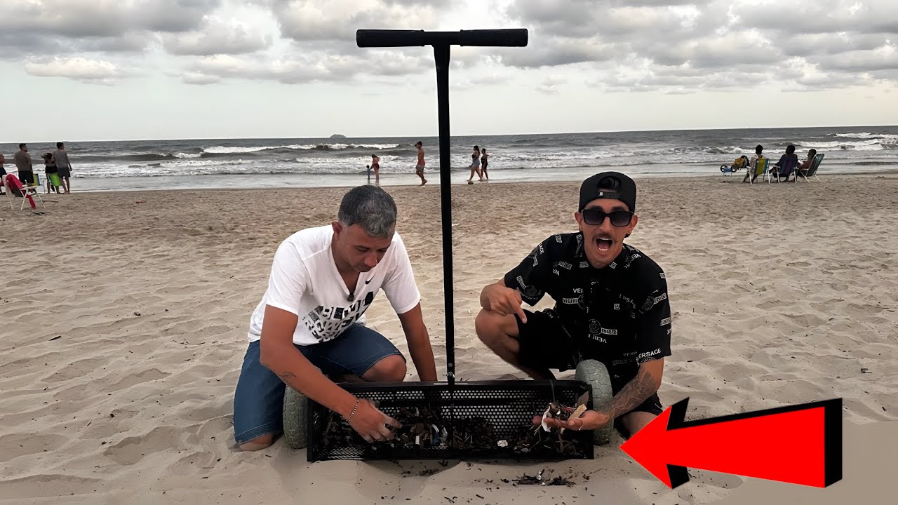 Dessa vez valeu a pena‼️ passei com peneira na praia depois do carnaval😎