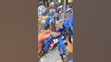 TRANSFORMERS STUDIO SERIES 86 THUNDERCRACKER IN HAND! SS86 SOUNDWAVE!? #transformers #soundwave #fyp