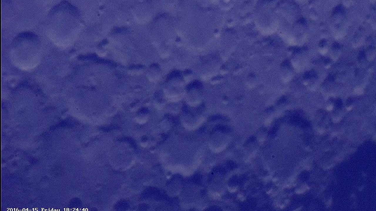 Visual references: Moon in daylight.