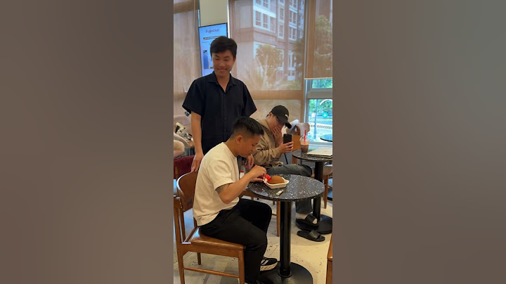 He Sat Alone on His Birthday… But Then Strangers Did This. #RONALDTRAN #AloneOnBirthday #Kindness