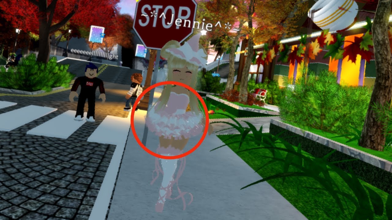 Royale High Buying The New Frilly Tutu Youtube - roblox royale high sparkly party tutu