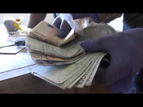 Dos pontevedreses, entre los once condenados por introducir cocaína a través de contenedores