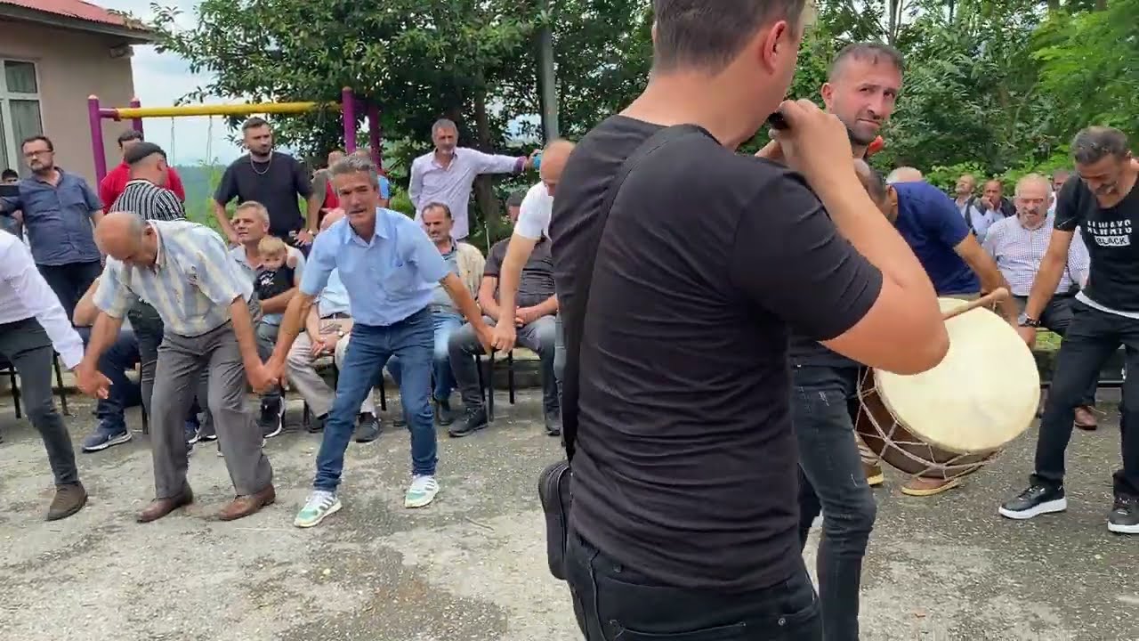 Akçaabat horonu davul zurna Eser Meydan Ali Karakoç 