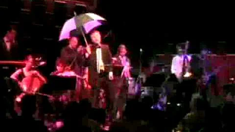 Loser's Lounge: Raindrops Keep Falling On My Head ...