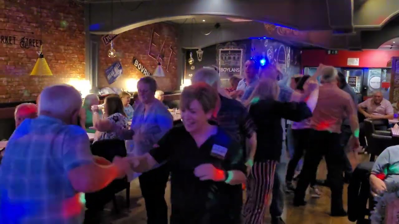 Eddie Quinn and Ray Murtagh singing The Way I Am at Boylans Ardee - 25th August 2023