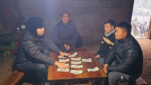 Thăm vợ chồng Bác trưởng thôn Hài Lòng lắm trên Hoang Mạc đá. Nguyễn Tất Thắng