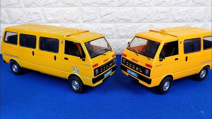 WPL D42 RC Drift Car 1/10 Simulated Mini Drift Taxi Dual Battery Minibus