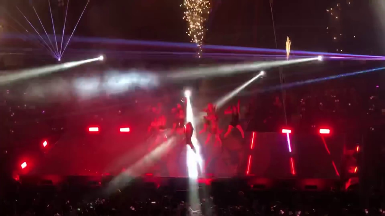 16 SHOTS @ BLACKPINK IN KUALA LUMPUR CONCERT