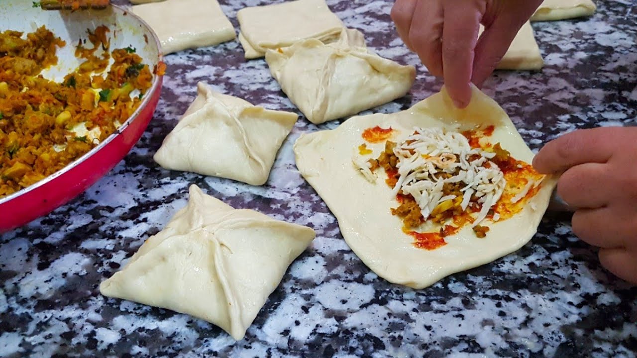 مسمن معمر بشكل مميز وراقي بالعجينة لسحرية مقرمش من برا ومورق من الداخل! بلا دلك الكل هيشكرك عليها 👌